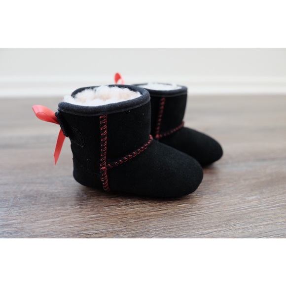 black infant ugg boots